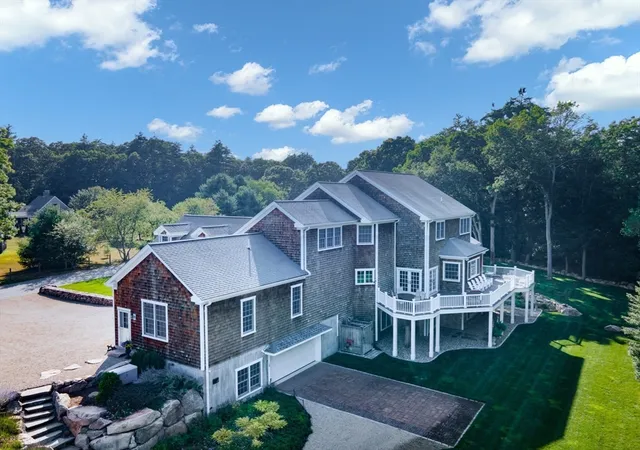 5th image of 129 Dexter Lane, Rochester, MA 02770 | MLS# 73528359