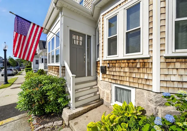 4th image of 141 Rounds St, New Bedford, MA 02740 | MLS# 73536927