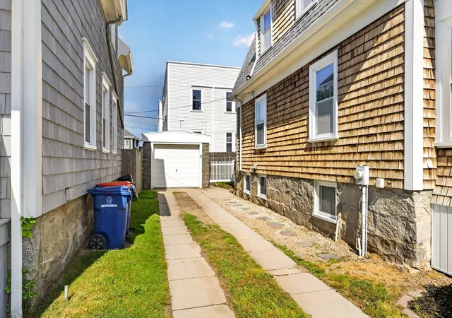 5th image of 141 Rounds St, New Bedford, MA 02740 | MLS# 73536927