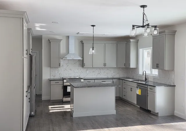 2nd image of 91 Chicopee Row, Groton, MA 01450 | MLS# 73567784