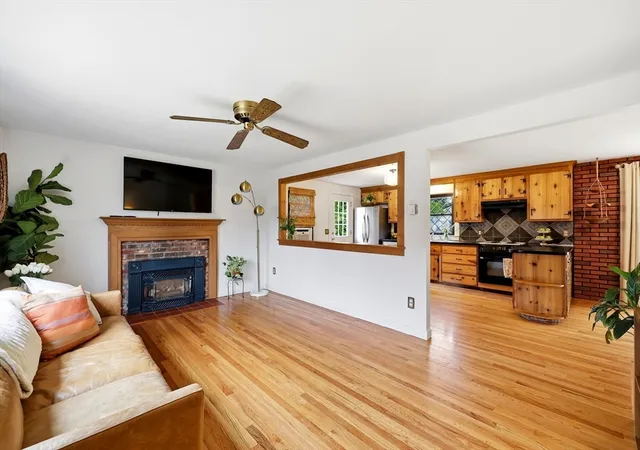 Homes for sale in Agawam, MA | 887 North St, Agawam, MA 01030 | MLS# 73540507