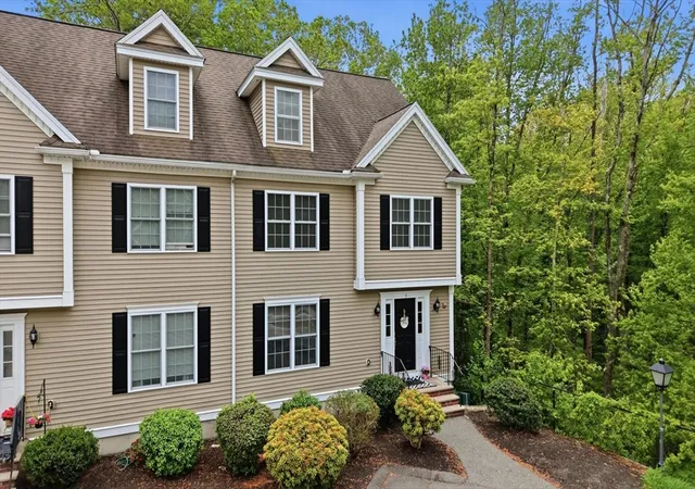 Homes for sale in North Reading, MA | 8 Pilgrim St #9, North Reading, MA 01864 | MLS# 73528869