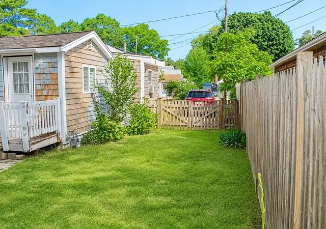 2nd image of 9 Medina Dr, Wareham, MA 02571 | MLS# 73538473