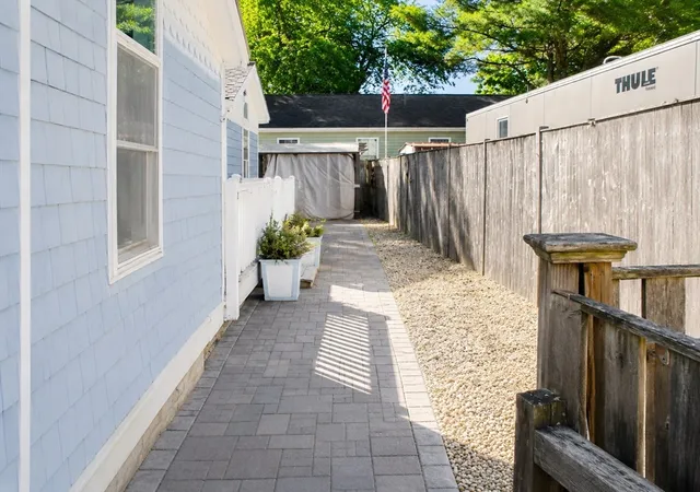 5th image of 9 Medina Dr, Wareham, MA 02571 | MLS# 73538473