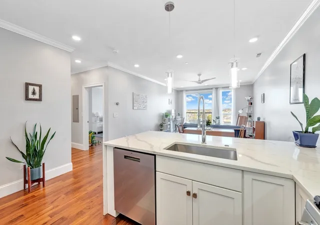 Homes for sale in Medford, MA | 87 Medford Street #407, Medford, MA 02145 | MLS# 73517288