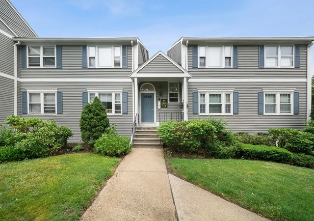 Homes for sale in East Walpole, MA | 34 Washington Grn #6, East Walpole, MA 02032 | MLS# 73541235