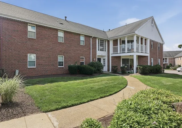 2nd image of 25 Jessica Dr #A, Stoughton, MA 02072 | MLS# 73560372