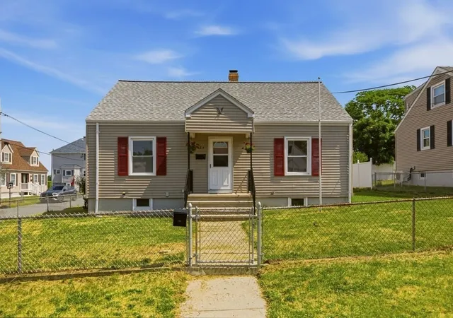 Homes for sale in Fall River, MA | 124 Woodman St, Fall River, MA 02724 | MLS# 73539161
