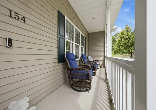 5th image of 154 Mayflower Ave, Chicopee, MA 01013 | MLS# 73561278