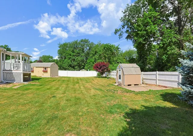 Homes for sale in Stoughton, MA | 17 W Vanston Rd, Stoughton, MA 02072 | MLS# 73537698