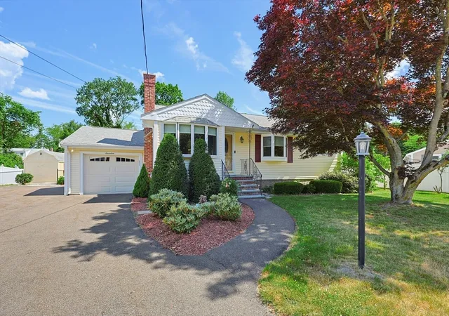Homes for sale in Stoughton, MA | 17 W Vanston Rd, Stoughton, MA 02072 | MLS# 73537698