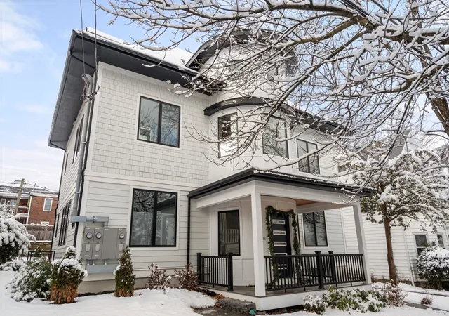 33rd image of 116 Thorndike St #2B, Brookline, MA 02446 | MLS# 73478650