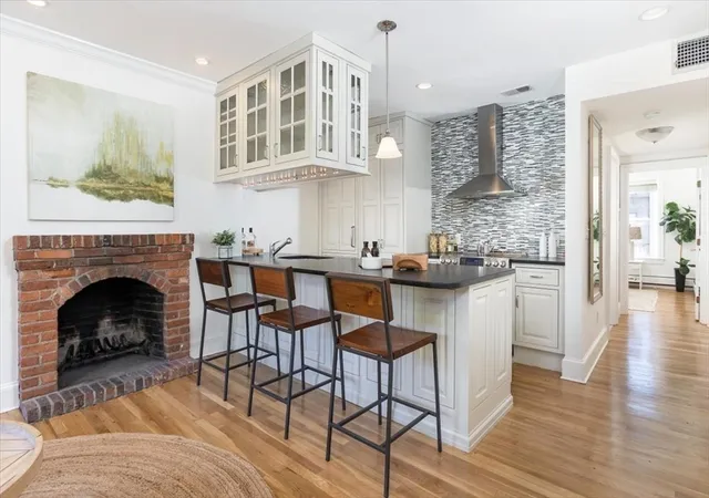 4th image of 20 Union Park #4, Boston, MA 02118 | MLS# 73517550