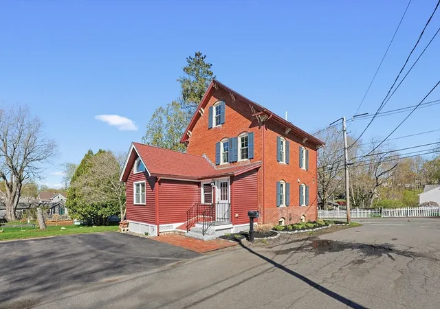 Homes for sale in Spencer, MA | 44 Clark St, Spencer, MA 01562 | MLS# 73506144