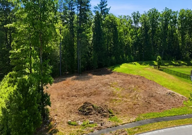 2nd image of 7 Quigley Rd, Southampton, MA 01073 | MLS# 73541418