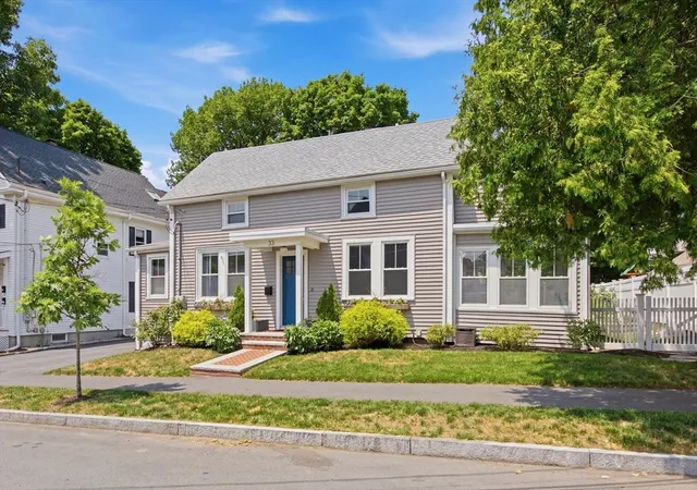2nd image of 33 Bryant St, Wakefield, MA 01880 | MLS# 73549805