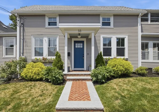 3rd image of 33 Bryant St, Wakefield, MA 01880 | MLS# 73549805