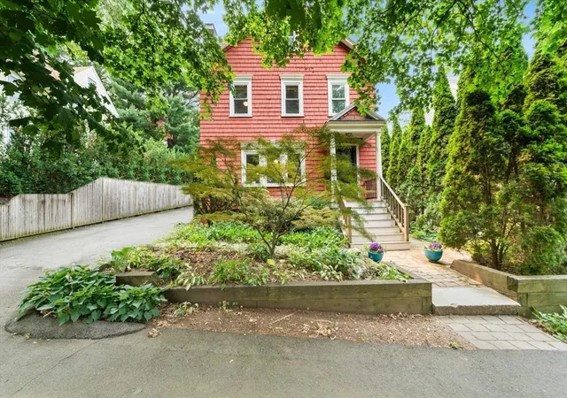 2nd image of 25 Maple Ave, Newton, MA 02458 | MLS# 73550670