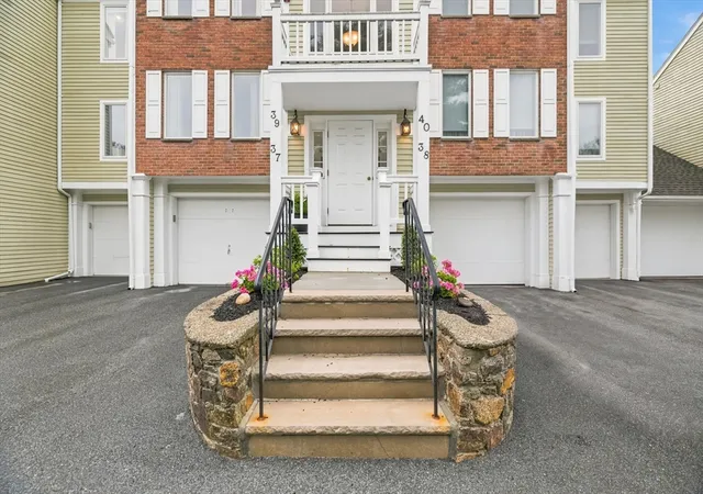 2nd image of 37 Constitution Ln #39, Danvers, MA 01923 | MLS# 73559235
