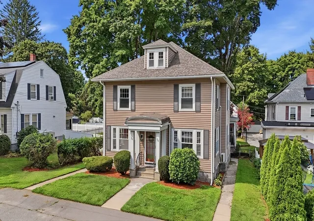Listing Photo 4 - Condo for sale in building located at 34 Daniels St, Lowell, MA 01970 - Unit #34