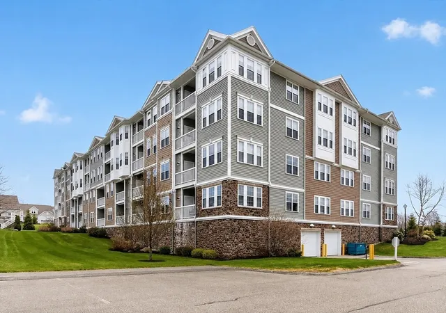 2nd image of 1 Francis Dr #405, Andover, MA 01810 | MLS# 73551376