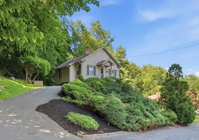 Homes for sale in West Springfield, MA | 114 Field Street, West Springfield, MA 01089 | MLS# 73535053