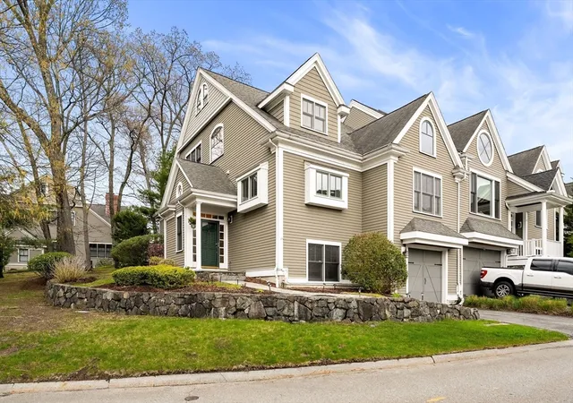 1st image of 127 Johnson Woods Dr #127, Reading, MA 01867 | MLS# 73550207