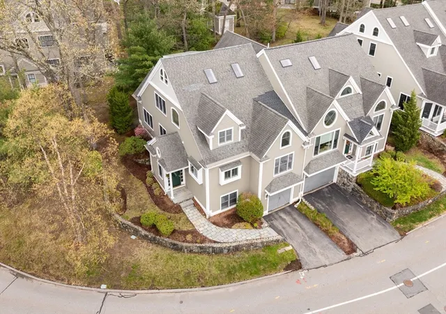 3rd image of 127 Johnson Woods Dr #127, Reading, MA 01867 | MLS# 73550207