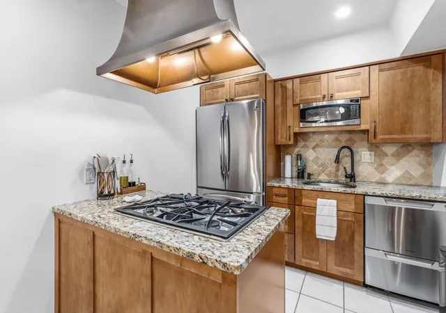 Photo 3 of Condo for sale at 30 Halifax Ct #G, Springfield, MA 01108 | MLS# 73569249 | Listing updated on 2026-09-13