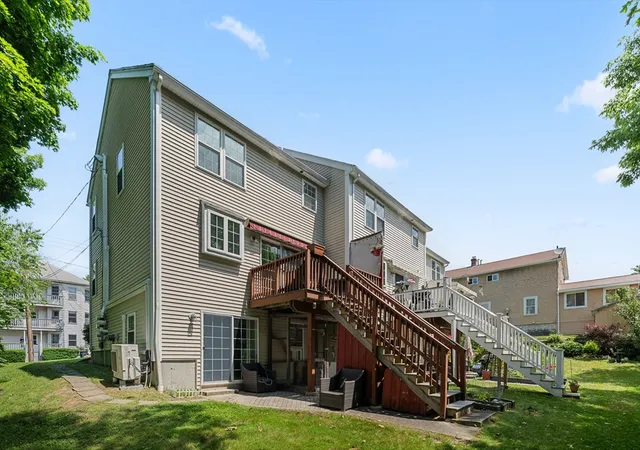 Homes for sale in Webster, MA | 18 Linwood Street, Webster, MA 01570 | Houzeo