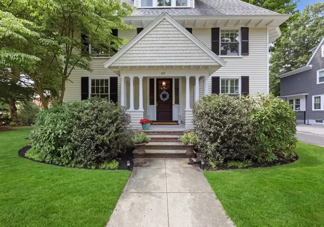 Photo 3 of Sale Pending at 42 Wildwood St, Winchester, MA 01890 | MLS# 73556122 | Listing updated on 2026-09-02