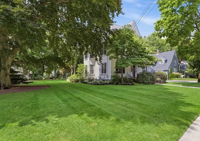 Photo 4 of Sale Pending at 42 Wildwood St, Winchester, MA 01890 | MLS# 73556122 | Listing updated on 2026-09-02