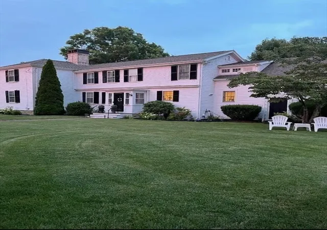 Photo 3 of Single family home for sale at 12 Summer St, Kingston, MA 02364 | MLS# 73564924 | Listing updated on 2026-10-04