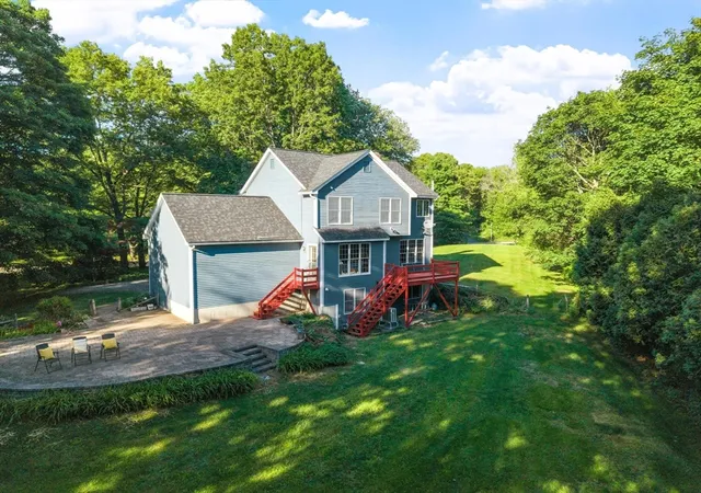 3rd image of 3 Farmstead Way, Littleton, MA 01460 | MLS# 73534268