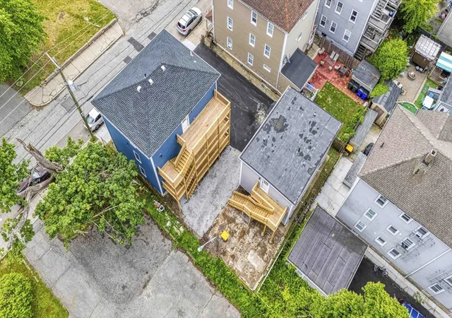 Listing Photo 2 - Condo for sale in building located at 149 Mason St, Fall River, MA 02723 - Unit #