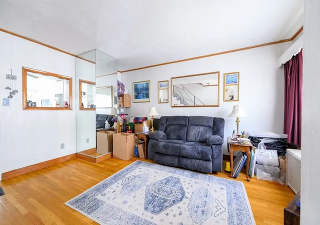 4th image of 463 E 6Th St, South Boston, MA 02127 | MLS# 73522886