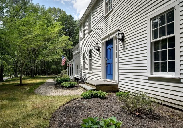 Photo 3 of Sale Pending at 114 Hunters Ridge Rd, Concord, MA 01742 | MLS# 73520834 | Listing updated on 2026-08-12