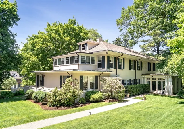 2nd image of 66 Beaumont Ave, Newtonville, MA 02460 | MLS# 73540242