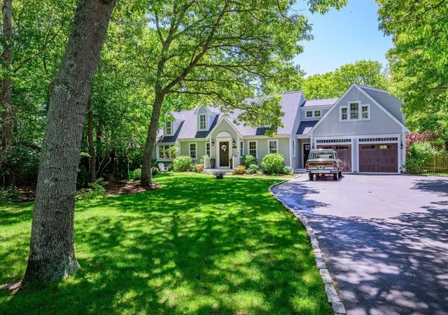 Homes for sale in South Yarmouth, MA | 19 Coveview Dr, South Yarmouth, MA 02664 | MLS# 73536250