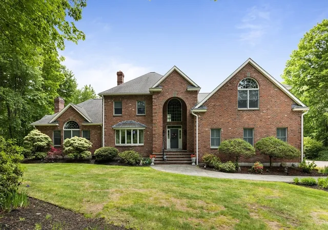 Photo 3 of Sale Pending at 211 Saddle Hl Rd, Hopkinton, MA 01748 | MLS# 73530391 | Listing updated on 2026-08-27