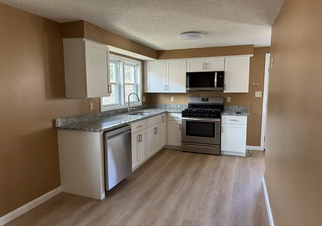 5th image of 40 Wamsutta Ave, Acushnet, MA 02743 | MLS# 73547586