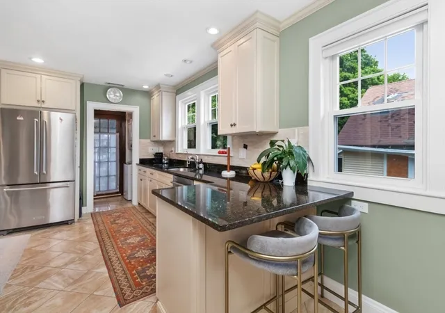 3rd image of 25-27 Flint Rd, Watertown, MA 02472 | MLS# 73556838