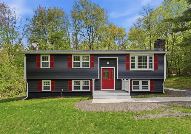 Homes for sale in Belchertown, MA | 41 Dressel Ave, Belchertown, MA 01007 | MLS# 73523212