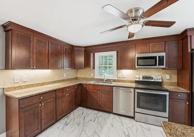 Homes for sale in Belchertown, MA | 41 Dressel Ave, Belchertown, MA 01007 | MLS# 73523212