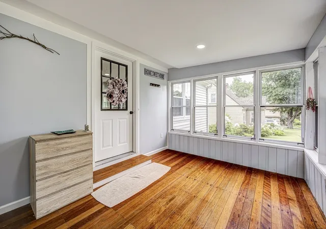 Photo 3 of Single family home for sale at 42 Pleasant View Ave, Lunenburg, MA 01462 | MLS# 73566498 | Listing updated on 2026-08-24
