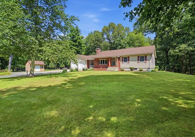 1st image of 414 Mountain Rd, Holyoke, MA 01040 | MLS# 73555378