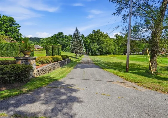 3rd image of 414 Mountain Rd, Holyoke, MA 01040 | MLS# 73555378