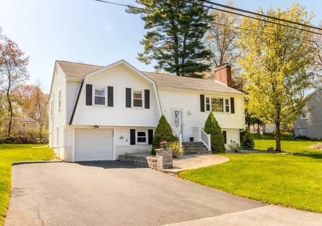 Homes for sale in Milford, MA | 4 Clearview Dr, Milford, MA 01757 | MLS# 73513868