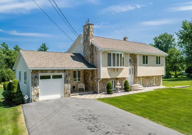 Photo 3 of Single family home for sale at 38 Cushing Ln, Acushnet, MA 02743 | MLS# 73562845 | Listing updated on 2026-09-10