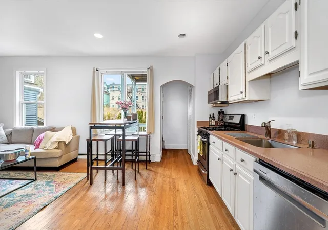 1st image of 760 762 E 5th St #1, Boston, MA 02127 | MLS# 73508610